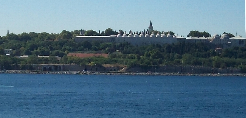 2011-403-Istanbul-TopkapiPalaceFromBosporus