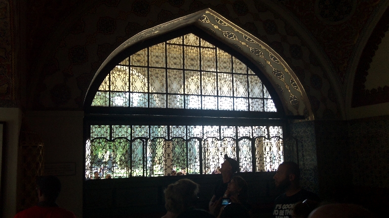 2011-407-Istanbul-Topkapi-InteriorWindow