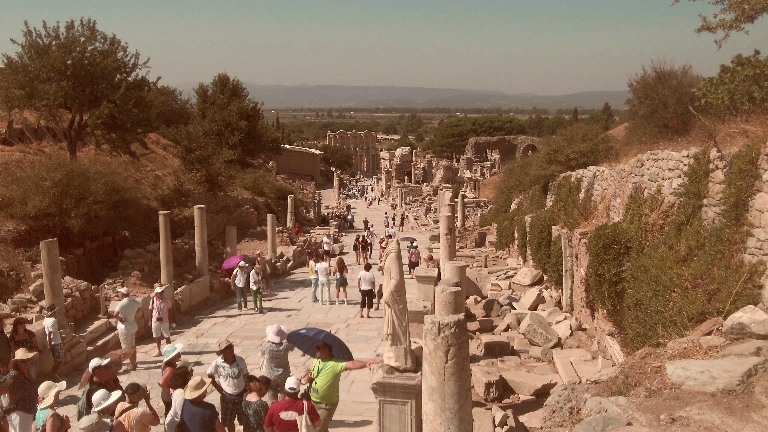 2011-716-EphesusWideWalkwayDown