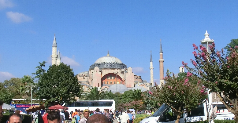 Hagia Sophia Exterior Distance
