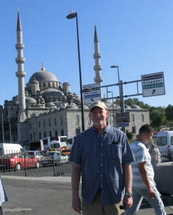 Bill near Galata Bridge