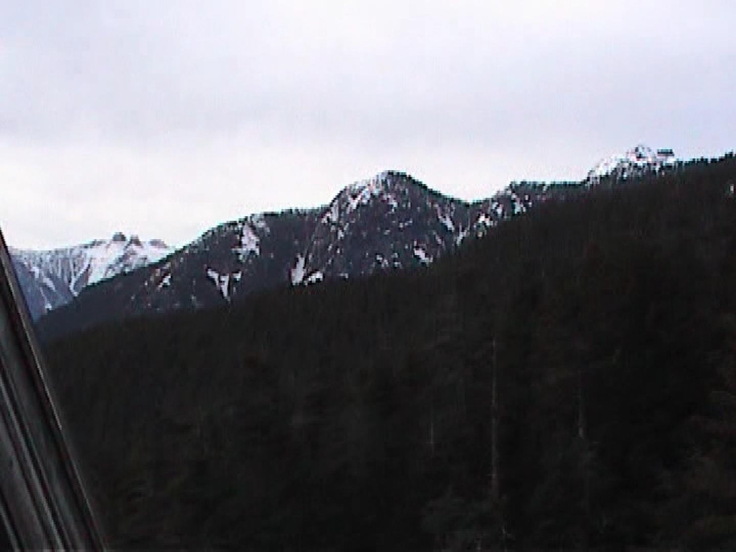 GrouseMtnViewOfMountainTopsAndLions